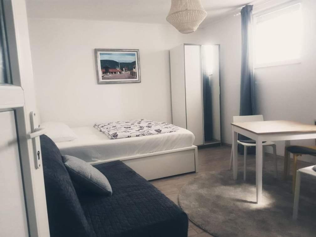 Studio Apartments Siesta 塞拉耶佛 外观 照片