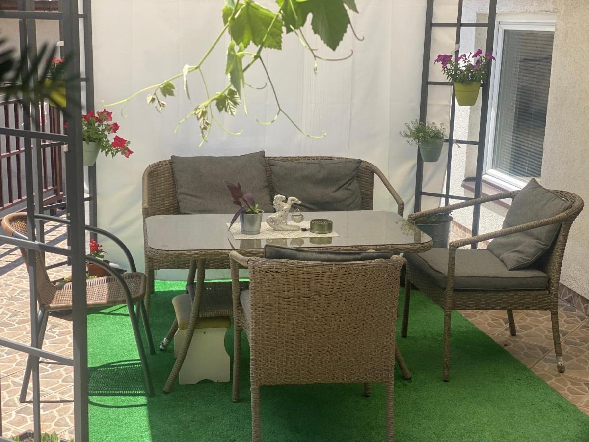 Studio Apartments Siesta 塞拉耶佛 外观 照片