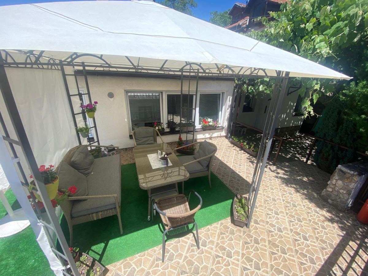 Studio Apartments Siesta 塞拉耶佛 外观 照片